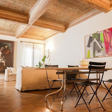 Ht - Casa Del Pittore In Piazza Delle Erbe ปาโดวา ภายนอก รูปภาพ