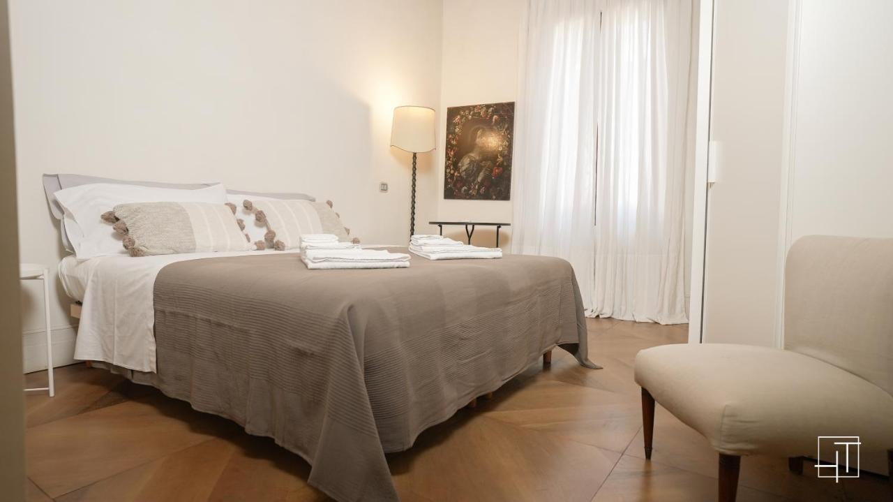 Ht - Casa Del Pittore In Piazza Delle Erbe ปาโดวา ภายนอก รูปภาพ